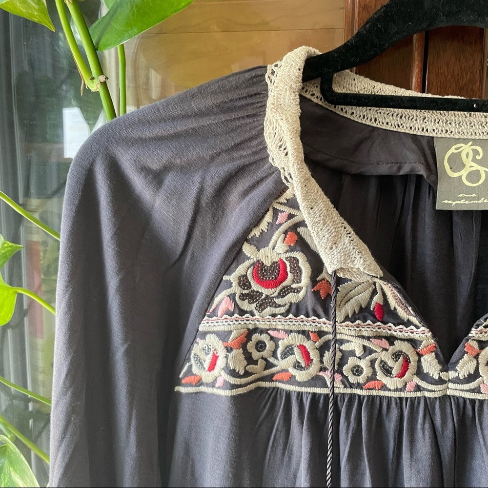 One September blouse - Picture 2 of 9
